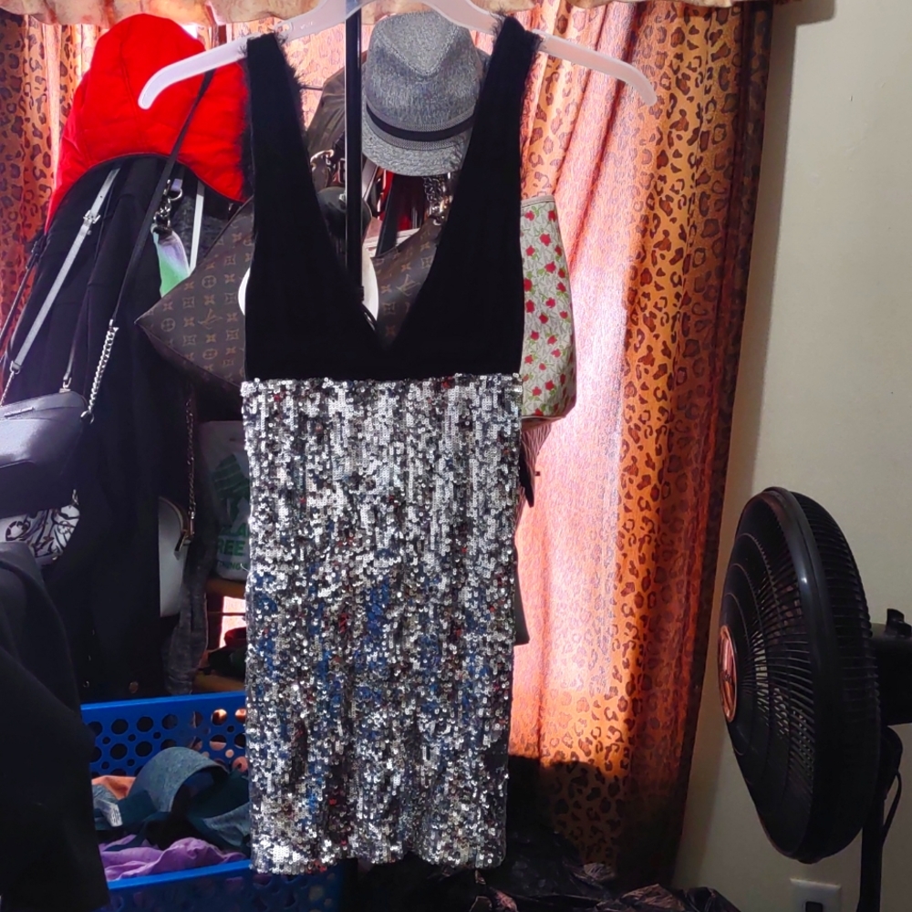 BeBe Sequin Dress Med